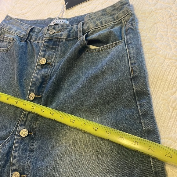 Wide Leg Denim Jeans - Picture 8 of 12